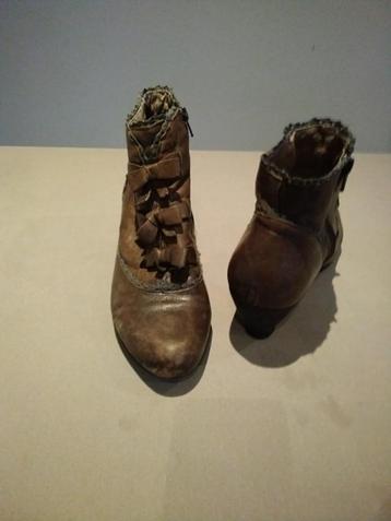 damesbottine bruin beschikbaar voor biedingen