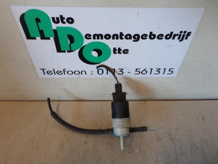 Ruitensproeierpomp voor van een Volkswagen Golf (Golf 91-), Auto-onderdelen, Ruiten en Toebehoren, Volkswagen, Gebruikt, 3 maanden garantie