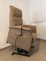 Elektrische relaxzetel met 2 motoren en oplaadbare batterij!, Huis en Inrichting, Fauteuils, Ophalen of Verzenden, Zo goed als nieuw