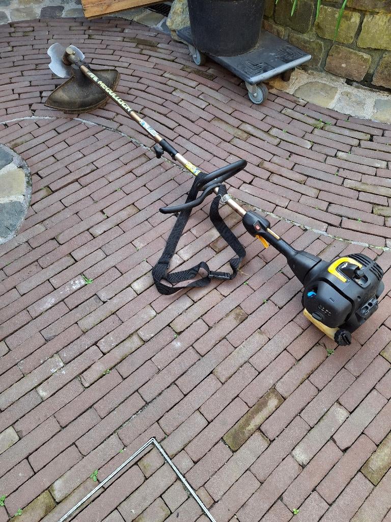 Bosmaaier (defect), Tuin en Terras, Bosmaaiers, Ophalen, Benzine, Gebruikt, McCULLOCH