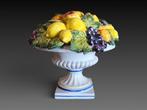 Ceccarelli, travail italien, corbeille à fruit en majolique, Antiquités & Art, Enlèvement ou Envoi