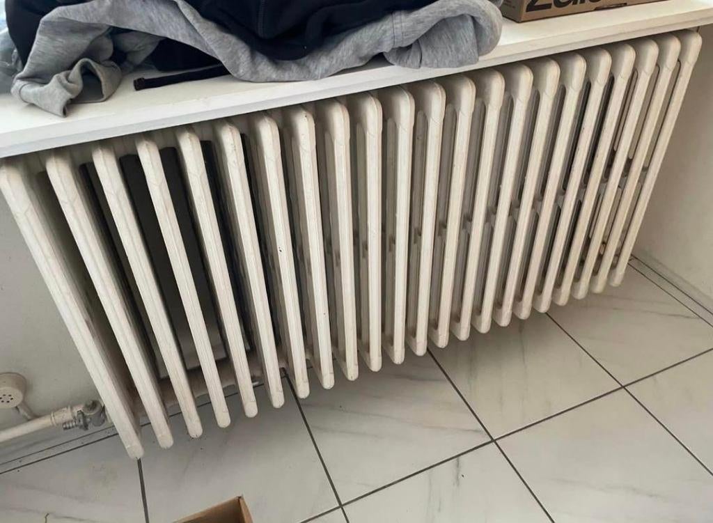 Gietijzeren radiatoren, Ophalen, Zo goed als nieuw