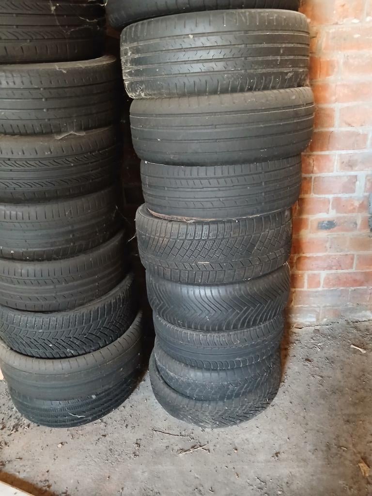 Oude  banden gratis, Autos : Divers, Pièces de sport automobile, Enlèvement