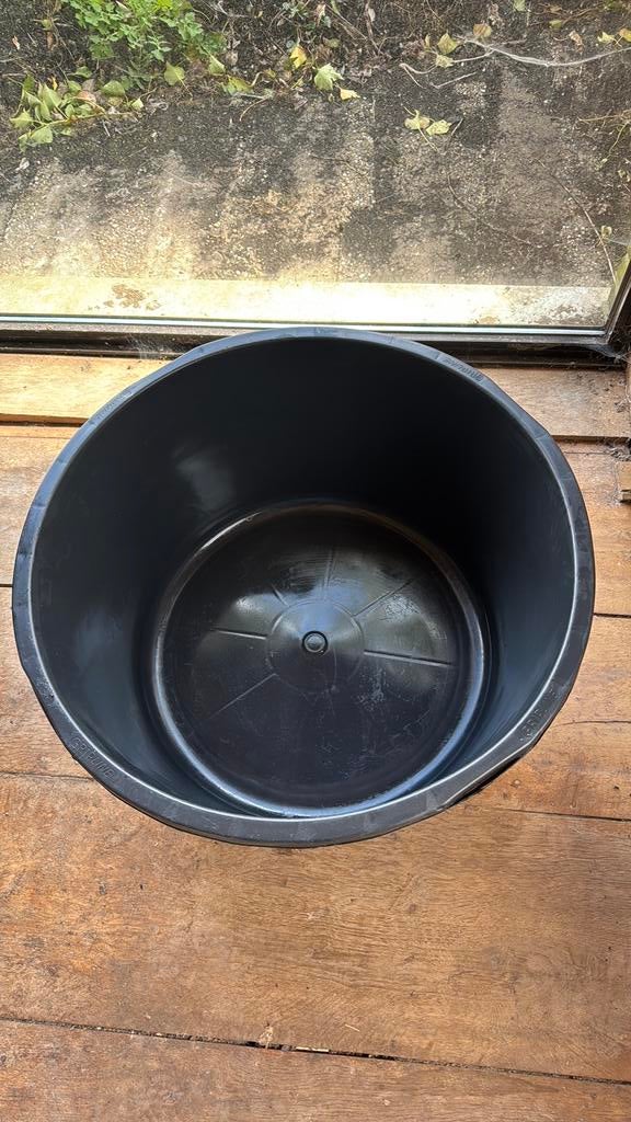 4 grote kuipen, Ophalen, Kunststof, Gebruikt, 40 liter of meer