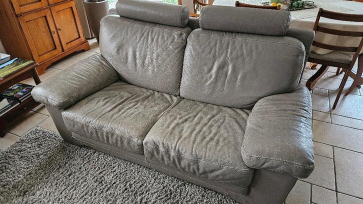 3+2 zit zetel leder Natuzzi gratis, Maison & Meubles, Canapés | Salons, Utilisé, Banc droit, Trois personnes, 200 à 250 cm, 75 à 100 cm