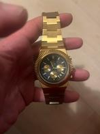 Gucci horloge te koop plus armband stuk voorvergoting Luxe !, Handtassen en Accessoires, Horloges | Dames, Ophalen, Zo goed als nieuw