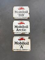 Drie oude emaille reclame borden Mobiloil, Verzamelen, Ophalen of Verzenden, Gebruikt, Reclamebord