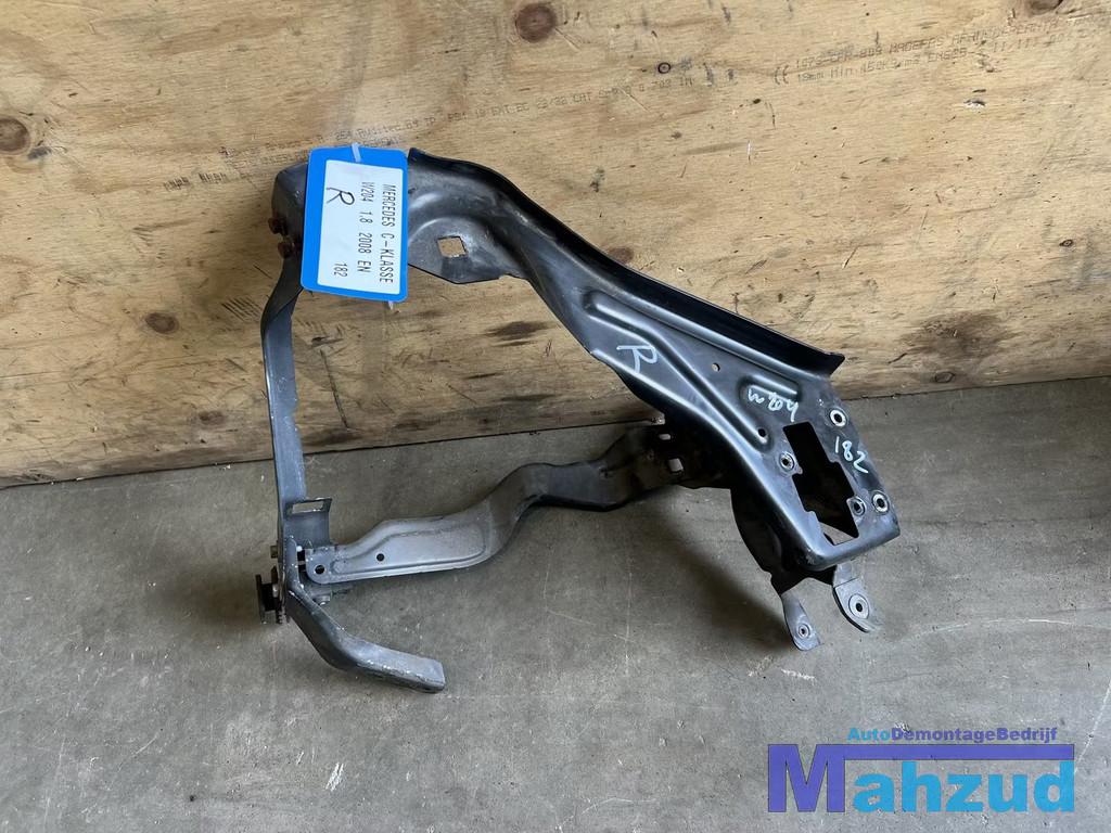 MERCEDES C KLASSE W204 Rechts koplamp frame front 2007-2011, Autos : Pièces & Accessoires, Éclairage, Mercedes-Benz, Utilisé
