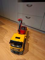 Takelwagen met sportwagen Bruder, Ophalen