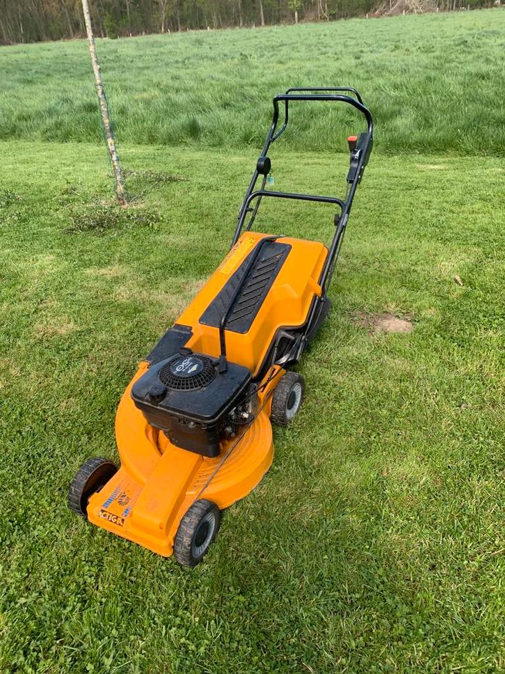 Tondeuse à gazon Stiga, Jardin & Terrasse, Tondeuses à gazon, Utilisé, Tondeuses à gazon à essence, 50 cm ou plus, Tondeuse rotative