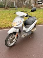 A klasse Peugeot 2 takt 2004, Ophalen of Verzenden, Zo goed als nieuw