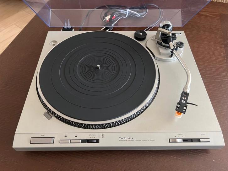 Technics SL-D202 platenspeler, TV, Hi-fi & Vidéo, Tourne-disques, Comme neuf, Tourne-disque, Technics, Réglage pitch, Automatique