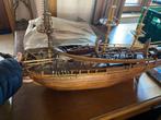 Maquette du Titanic et du bounty, Enlèvement