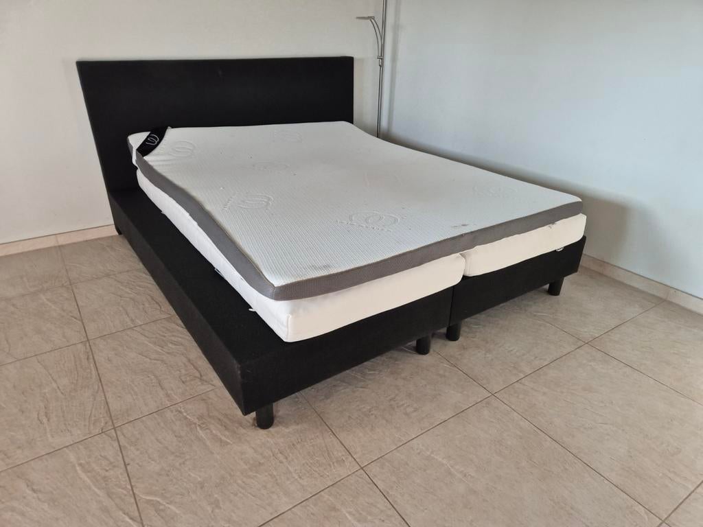 2 persoonsbed + matras + overtop., Ophalen, Zo goed als nieuw