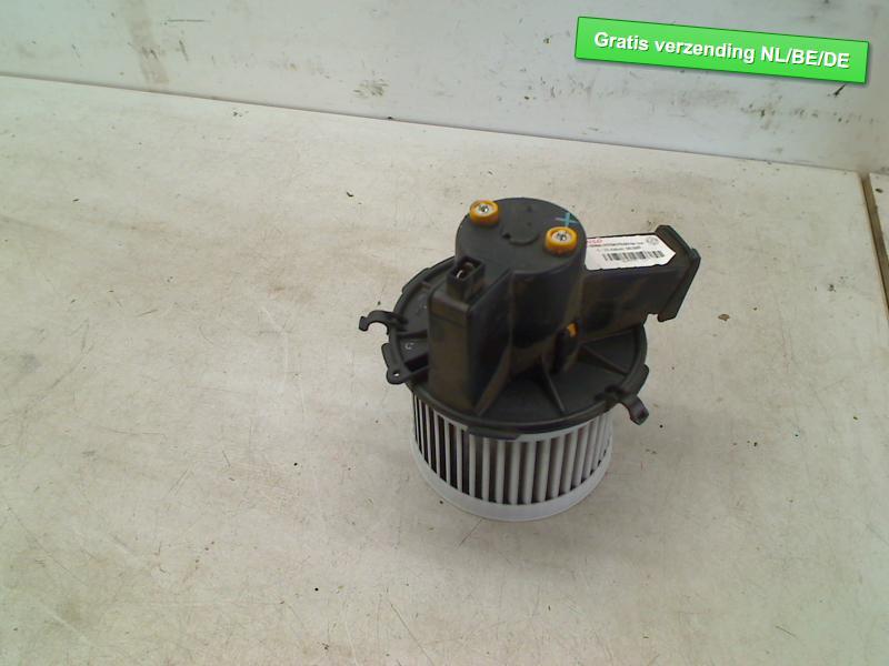 RADIATEUR MOTEUR Fiat 500 (312) (503930100), Dhr. R. de Gouw, Utilisé, Fiat, De Bloemendaal 21 21
5221 EB  'S HERTOGENBOSCH, NL