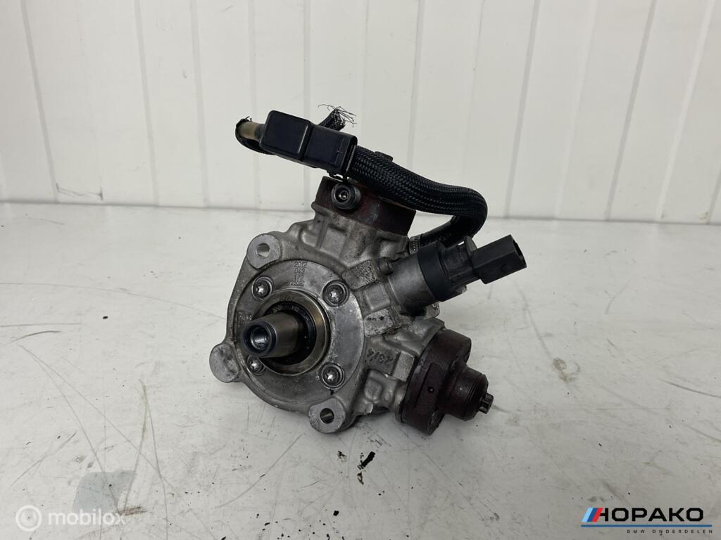 Brandstofpomp BMW F serie N57D30A | 7823463, Gebruikt, Einsteinlaan 5 rijswijk, Bmw, Ophalen of Verzenden