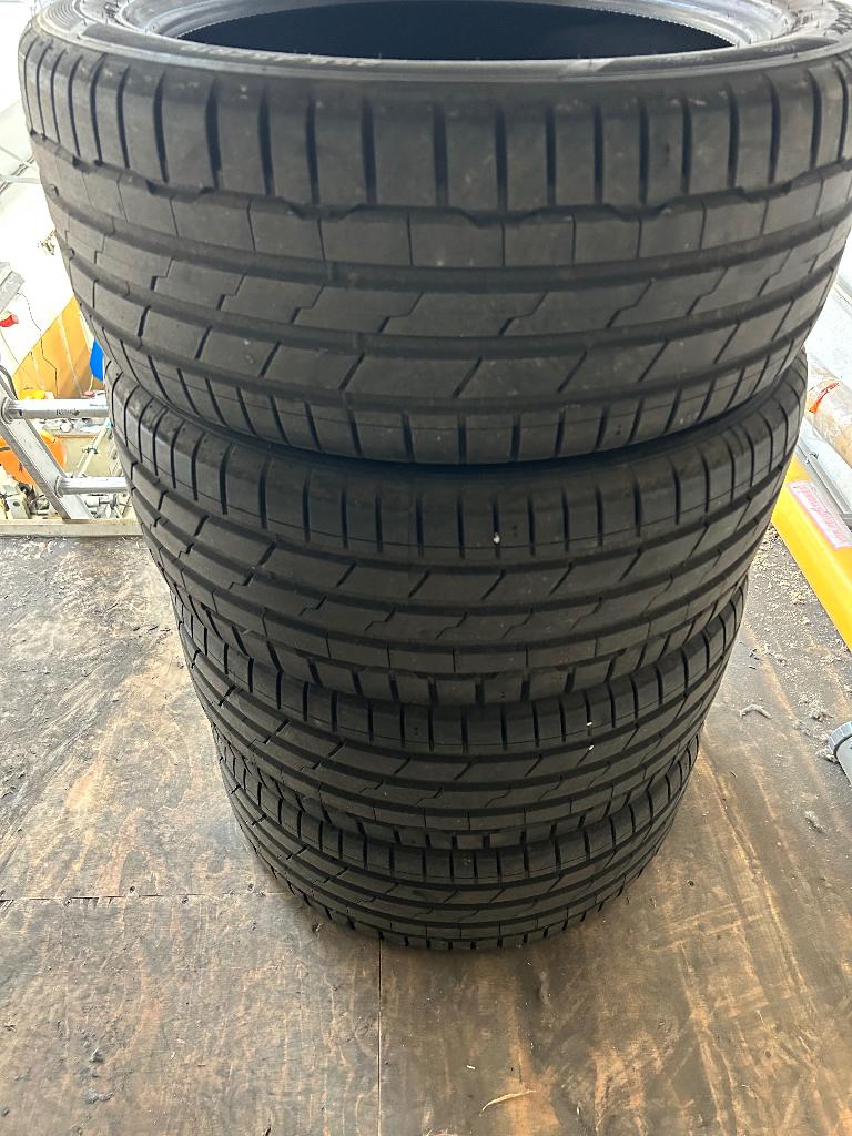 autobanden, Gebruikt, 255 mm, Band(en), Personenwagen