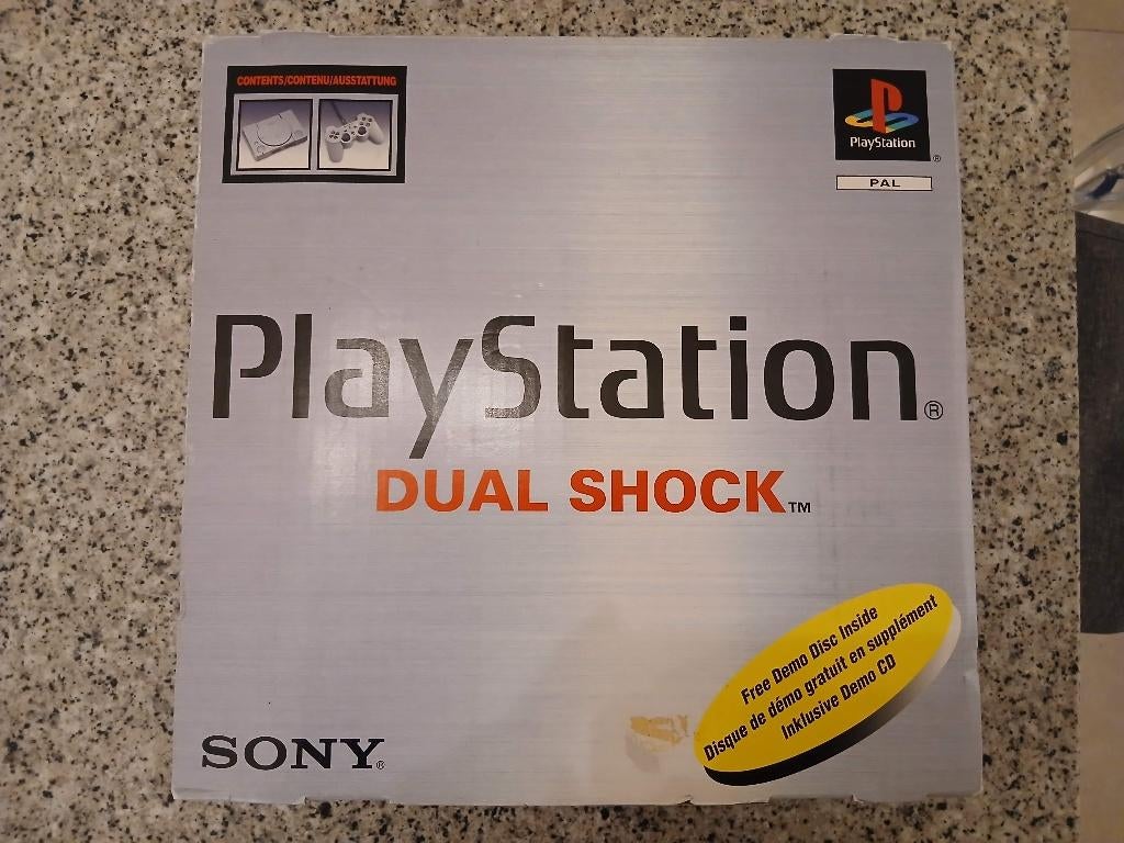 Playstation 1 PS1 SCPH-7502 CIB - Pack DualShock Complet, Consoles de jeu & Jeux vidéo, Consoles de jeu | Sony PlayStation 1, Comme neuf