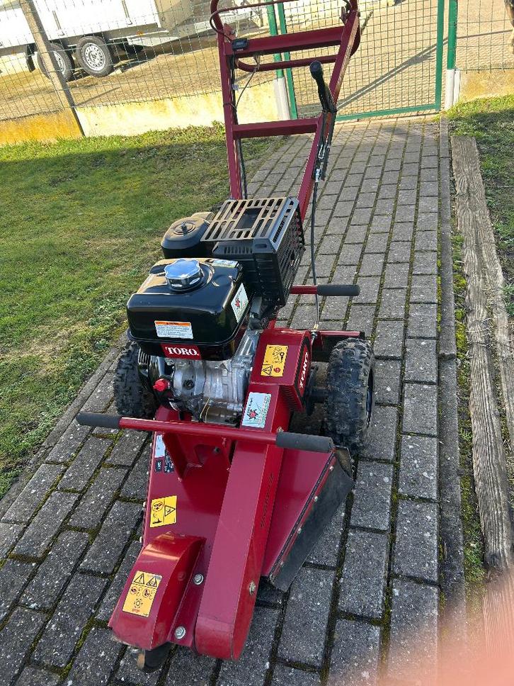 Stronkenfrees Toro SGR 13 met extra set nieuwe beitels, Bricolage & Construction, Outillage | Fraiseuses, Utilisé, Essence, Coupe-poussière