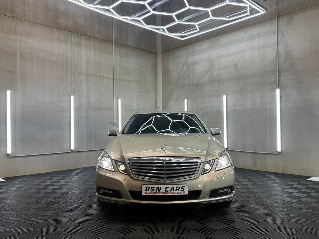 MERCEDES E200 ELEGANCE/AUTOMAAT/XENON/PDC/CRUISE/NAVI, Achat, Entreprise, Noir, Automatique