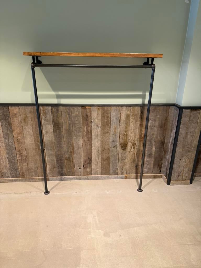 Penderie à fixer avec planche en bois poir déposer, Maison & Meubles, Enlèvement, Comme neuf