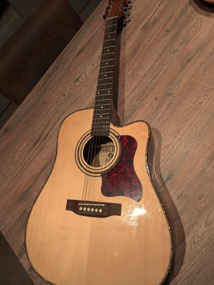 Elektro-akoestische gitaar, Muziek en Instrumenten, Snaarinstrumenten | Gitaren | Akoestisch, Ophalen