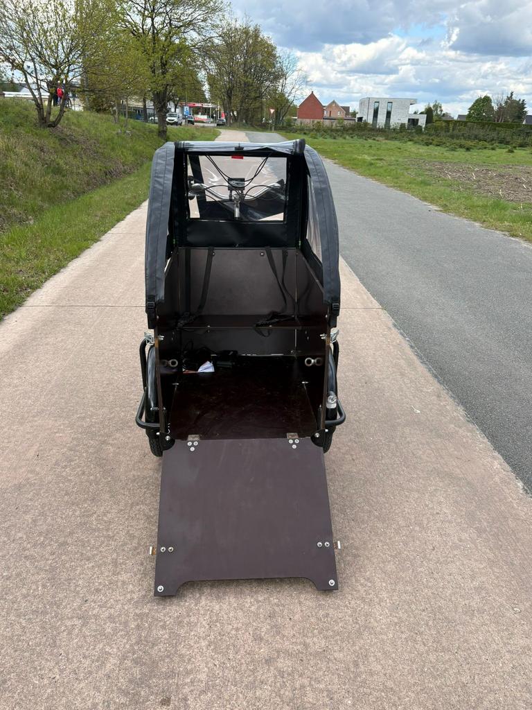 Elektrische Babboe dog-e,GPS,kan eventueel bezorgd worden.., Vélos & Vélomoteurs, Vélos | Vélos avec bac, Comme neuf, Électrique