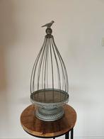 Decoratie vogelkooi, Enlèvement