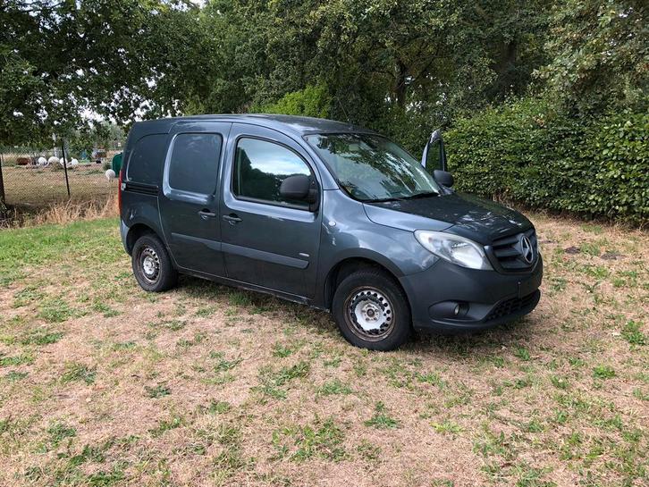 Mercedes Citan 109 CDI diesel, Autos, Camionnettes & Utilitaires, Particulier, Attache-remorque, Diesel, Enlèvement