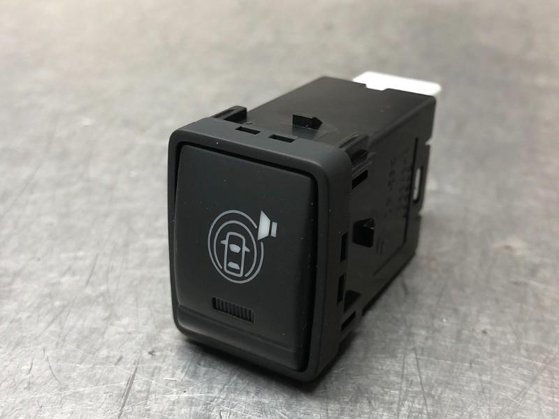 SCHAKELAARS DIVERSEN Nissan Note (E12) (|08349A|), Gebruikt, Nissan