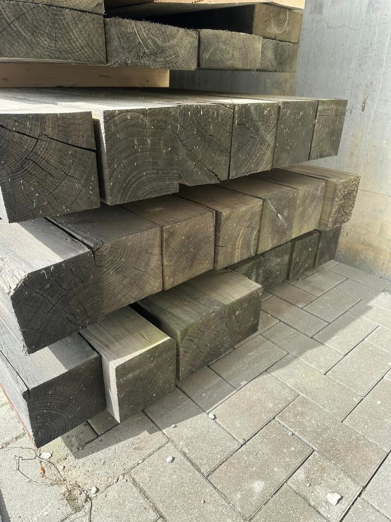 Geïmpregneerd vurenhout grijs, Ophalen, Nieuw, Palen