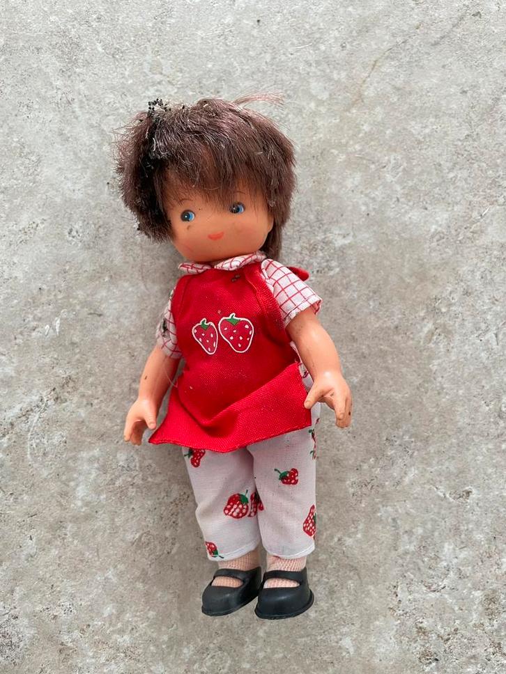 Vintage Strawberry Shortcake pop 15cm, Verzamelen, Poppen, Zo goed als nieuw, Pop, Ophalen of Verzenden