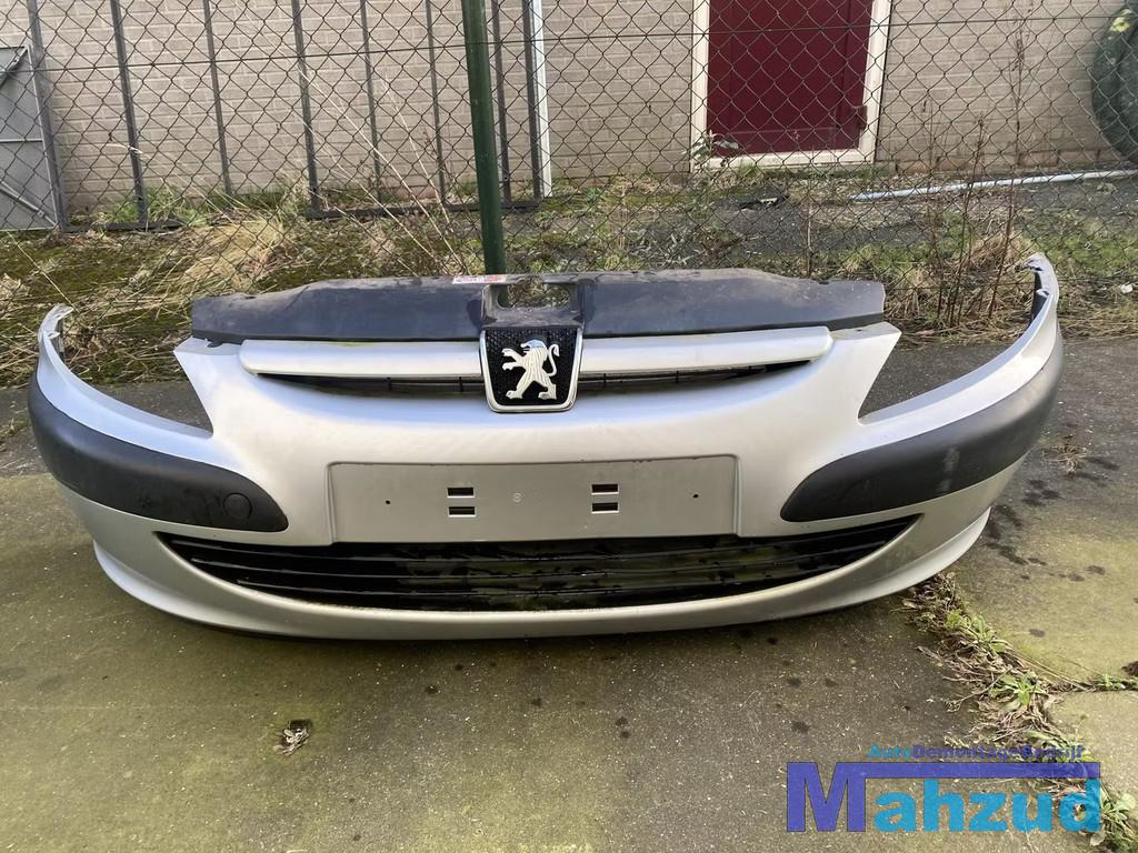 PEUGEOT 307 ZILVER EZRC Voorbumper bumper 2000-2009, Auto-onderdelen, Taurusavenue 1
2132 LS  Hoofddorp, NL, Gebruikt, Contact.group@renault.com