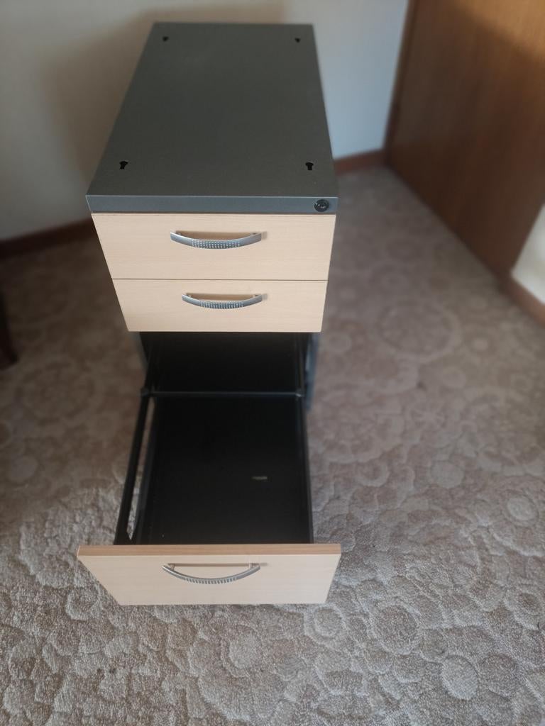 Bureau lade kast. Breedte 42cm diepte 80cm hoogte 68cm, Ophalen