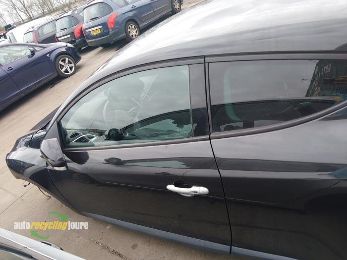 Portière 2portes gauche d'un Renault Megane (NV676), Autos : Pièces & Accessoires, -, Renault, -, 3 mois de garantie