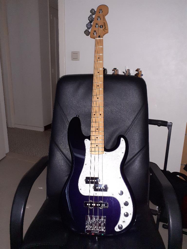 Fender précision player II modified, Enlèvement, Comme neuf, Électrique