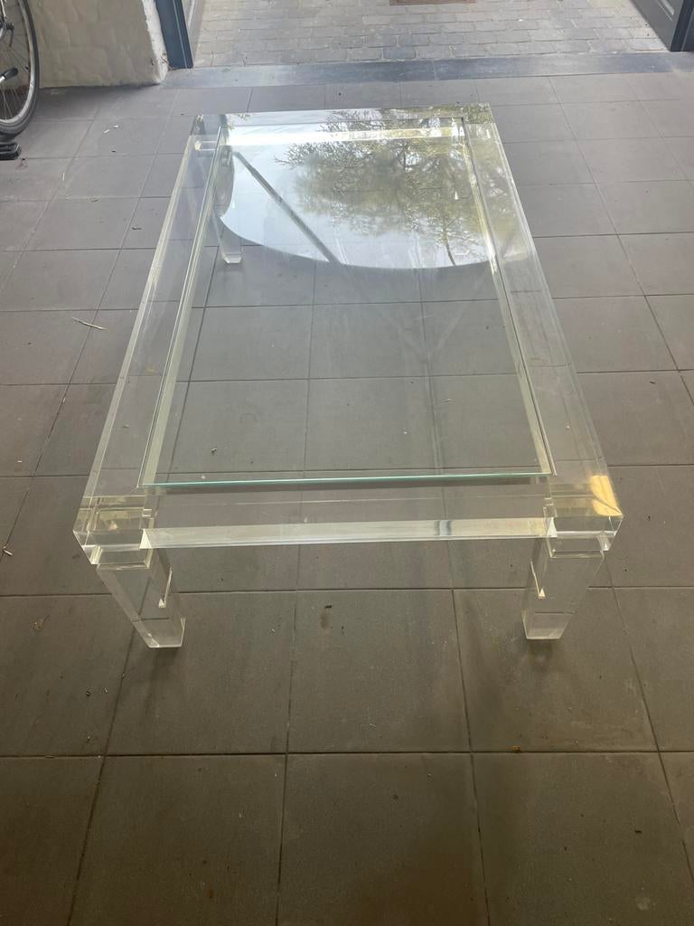 Table basse en plexiglas avec plateau en verre., Maison & Meubles, Tables | Tables de salon, 100 à 150 cm, Verre, Enlèvement, Utilisé