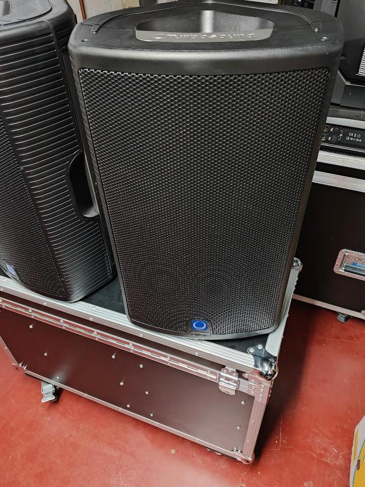 2 x Turbosound Milan M12 met hoes, TV, Hi-fi & Vidéo, Enceintes, Comme neuf, Autres types, 120 watts ou plus, Autres marques, Enlèvement