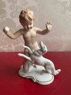 " Putto met Hond " Porselein - WALLENDORF, Antiek en Kunst, Ophalen of Verzenden
