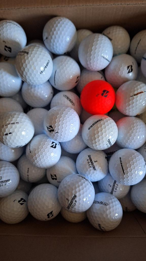 100 Bridgestone golfballen, Sport en Fitness, Golf, Ophalen of Verzenden, Gebruikt, Bal(len)