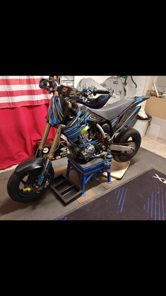 150 CRF Supermotard, Vélos & Vélomoteurs, Mini Bikes, Midi Bikes & Pit Bikes, Comme neuf, Enlèvement ou Envoi