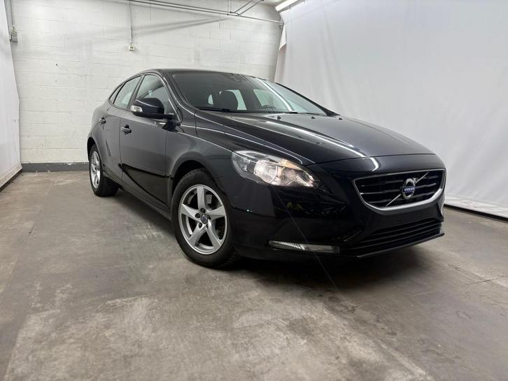 Volvo V40 T4 180PK - 49.000km -2015, Auto's, Volvo, Particulier, V40, ABS, Adaptive Cruise Control, Airbags, Airconditioning, Bluetooth