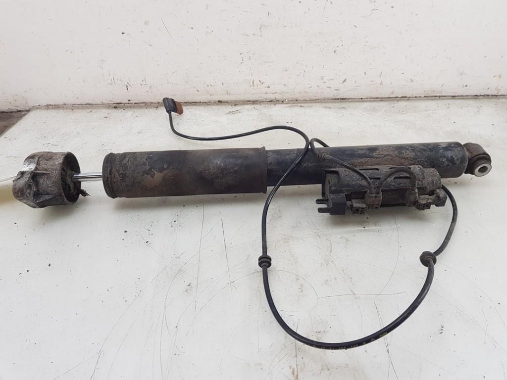 AMORTISSEUR ARRIÈRE GAUCHE C AMG (C205) (|A2053202300|), Autos : Pièces & Accessoires, Suspension & Châssis, Mercedes-Benz, Utilisé
