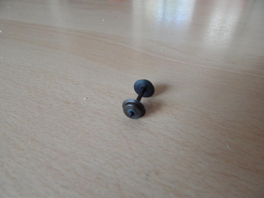 DC wielas met schijwielen eenzijdige isolatie, Gelijkstroom, Wagon, Ophalen of Verzenden, Zo goed als nieuw