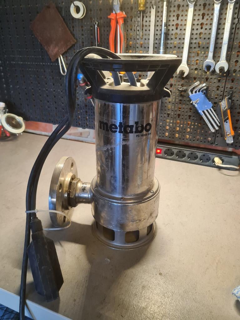 Pompe submersible Metabo PS 1800 SN, Jardin & Terrasse, Pompes à eau, Utilisé, Électrique, Pompe à eaux claires, Enlèvement