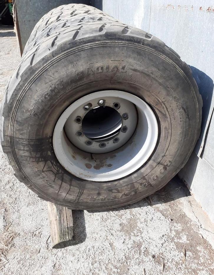 Lot de roues Goodyear 50 X 20.0 R 22, Articles professionnels, Agriculture | Pièces | Pneus, Jantes & Essieux, Enlèvement