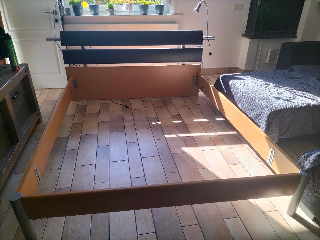 cadre de lit 160*200, Maison & Meubles, Chambre à coucher | Lits, Enlèvement, Utilisé, 200 cm, Deux personnes