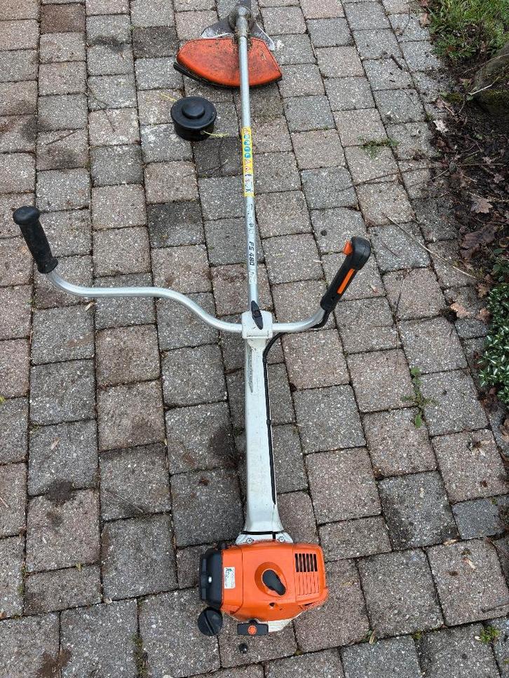 Stihl FS480 - met mes en draadkop, Tuin en Terras, Bosmaaiers, Gebruikt, Benzine, 10 tot 30 cm, Ophalen