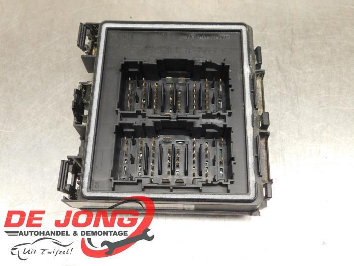 Boîte à fusibles d'un Ford Fiesta, -, 3 mois de garantie, -, -