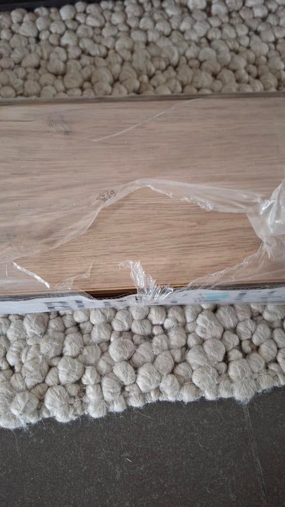 Laminaat  berry floor 1 pak 2.4 vierkante meter, Ophalen